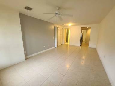 Main picture of 330 SW 14th Ave