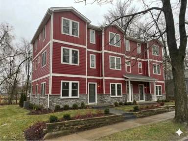 Main picture of 711 E Cottage Grove Ave