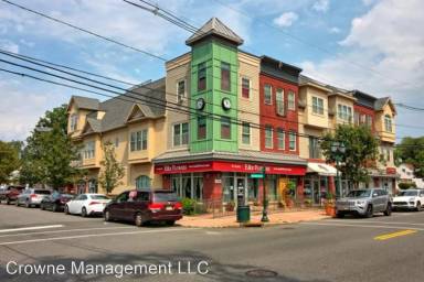 Main picture of 1090 Amboy Ave