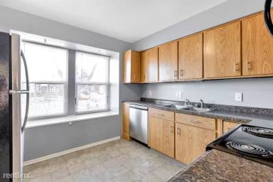 Main picture of 11643 Pearl St