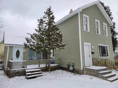 Main picture of 448 3rd St
