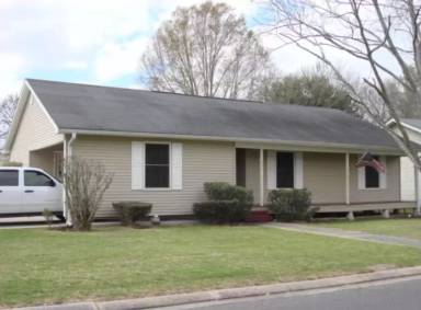 Main picture of 301 Nottingham Cir