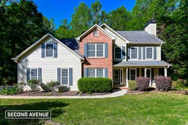 Main picture of 619 Hardwood Ln
