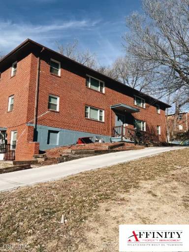 Main picture of 1616 Washington Ave