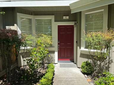 Main picture of 46 Danville Oak Pl