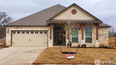 Main picture of 705 Lister Dr