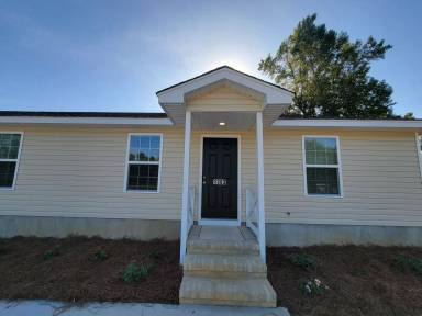 Main picture of 1383 Springdale Dr