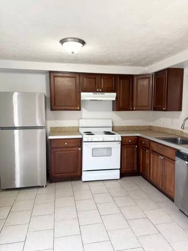 Main picture of 961 N Angel Valley Ct