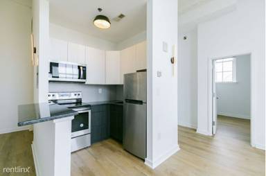 Main picture of 109 W Wildey St