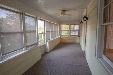 Main picture of 5404 Pacific St