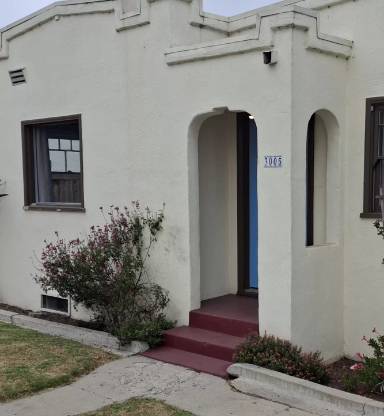 Main picture of 3005 Central Ave