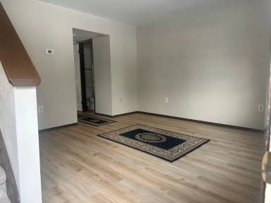 Main picture of 915 Southgate Dr