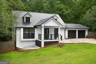 Main picture of 318 Foxfire Dr SW