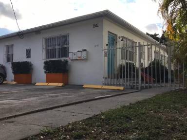 Main picture of 3430 NW 5th Ave