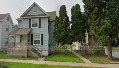 Main picture of 322 W Merchant St