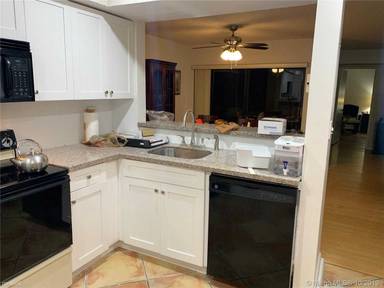 Main picture of 8800 SW 123rd Ct
