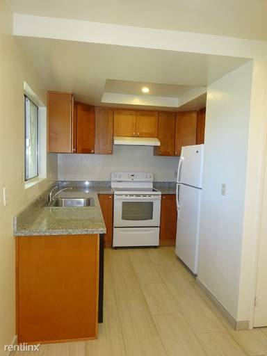 Main picture of 1600 Broadway St