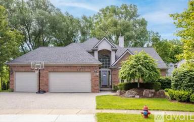 Main picture of 1460 Kentfield Dr