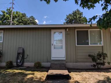 Main picture of 1104 W 36th St