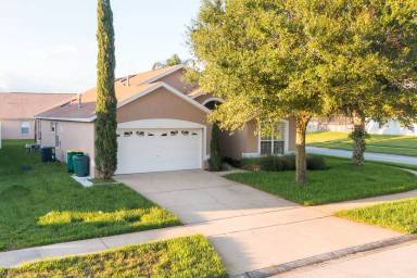 Main picture of 8115 Pomo Dr