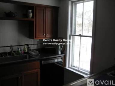 Main picture of 169 River St