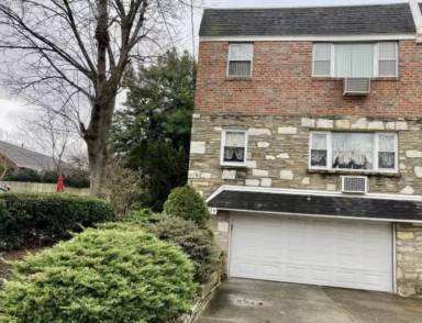 Main picture of 1734 Chandler St