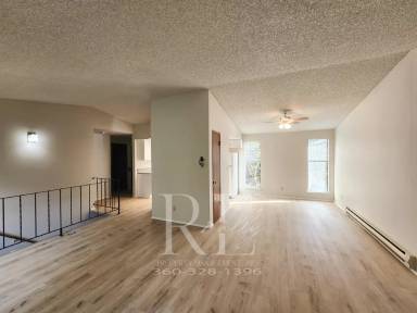 Main picture of 9192 Shadowcrest Ln NW