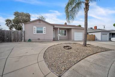 Main picture of 3036 Jonalan Dr