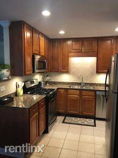 Main picture of 38 Elgin Ave
