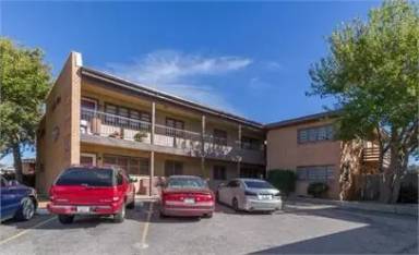 Main picture of Wolflin Place Apts - 2007