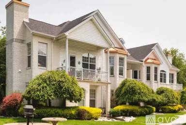 Main picture of 232 Adams Pointe Blvd