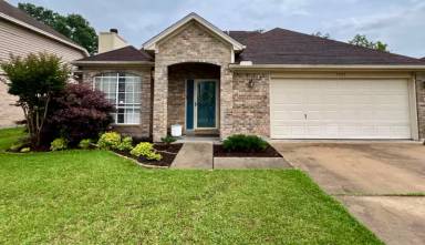 Main picture of 7925 Blue Bonnet Ln