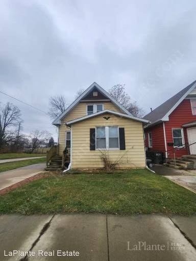 Main picture of 1733 Giant St