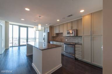 Main picture of Twelve Twelve Condos