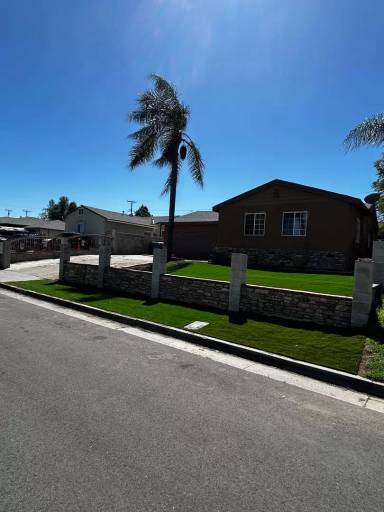 Main picture of 5030 Foothill Ave