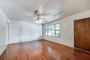 Main picture of 512 Odie Dr