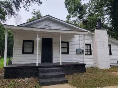 Main picture of 107 Parrish St