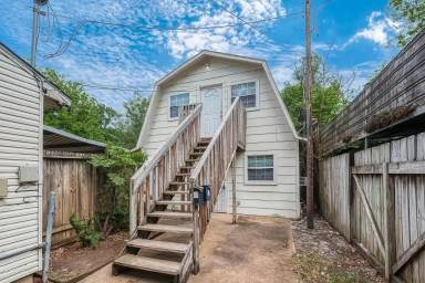 Main picture of 2051 Santa Rosa St