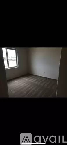 Main picture of 3851 W 39th St