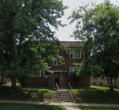 Main picture of 2422 Benderwirt Ave