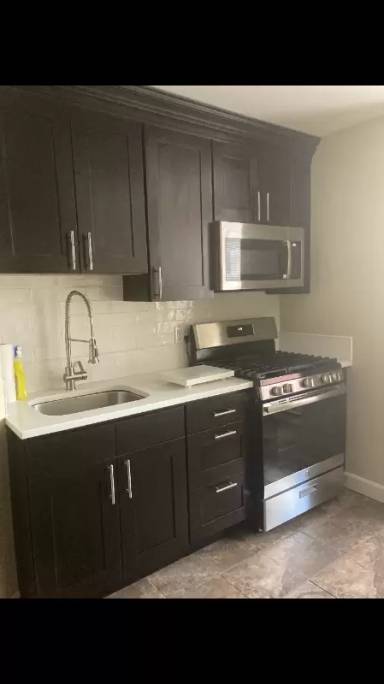 Main picture of 38 Charter St