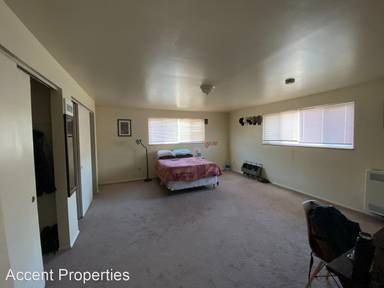 Main picture of 2935 College Ave