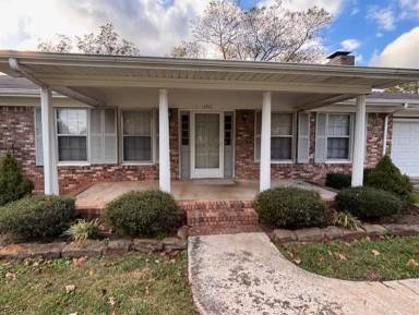 Main picture of 2513 Chickasaw Dr
