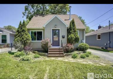 Main picture of 729 Jacobson Ave