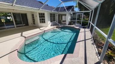 Main picture of 692 Rotonda Cir
