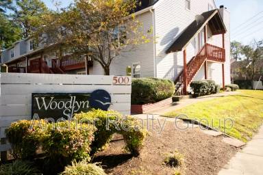 Main picture of 500 Barberton Dr
