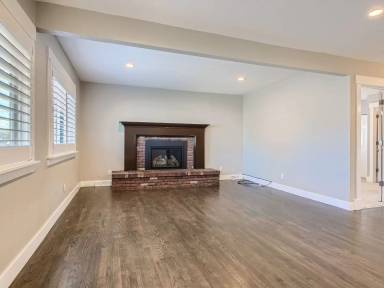 Main picture of 1673 S Michigan Way