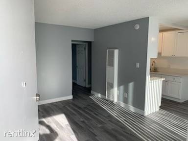 Main picture of 1575 W Ball Rd