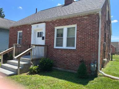 Main picture of 63 Moull St