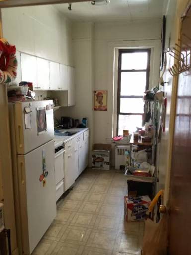Main picture of 384 Commonwealth Ave